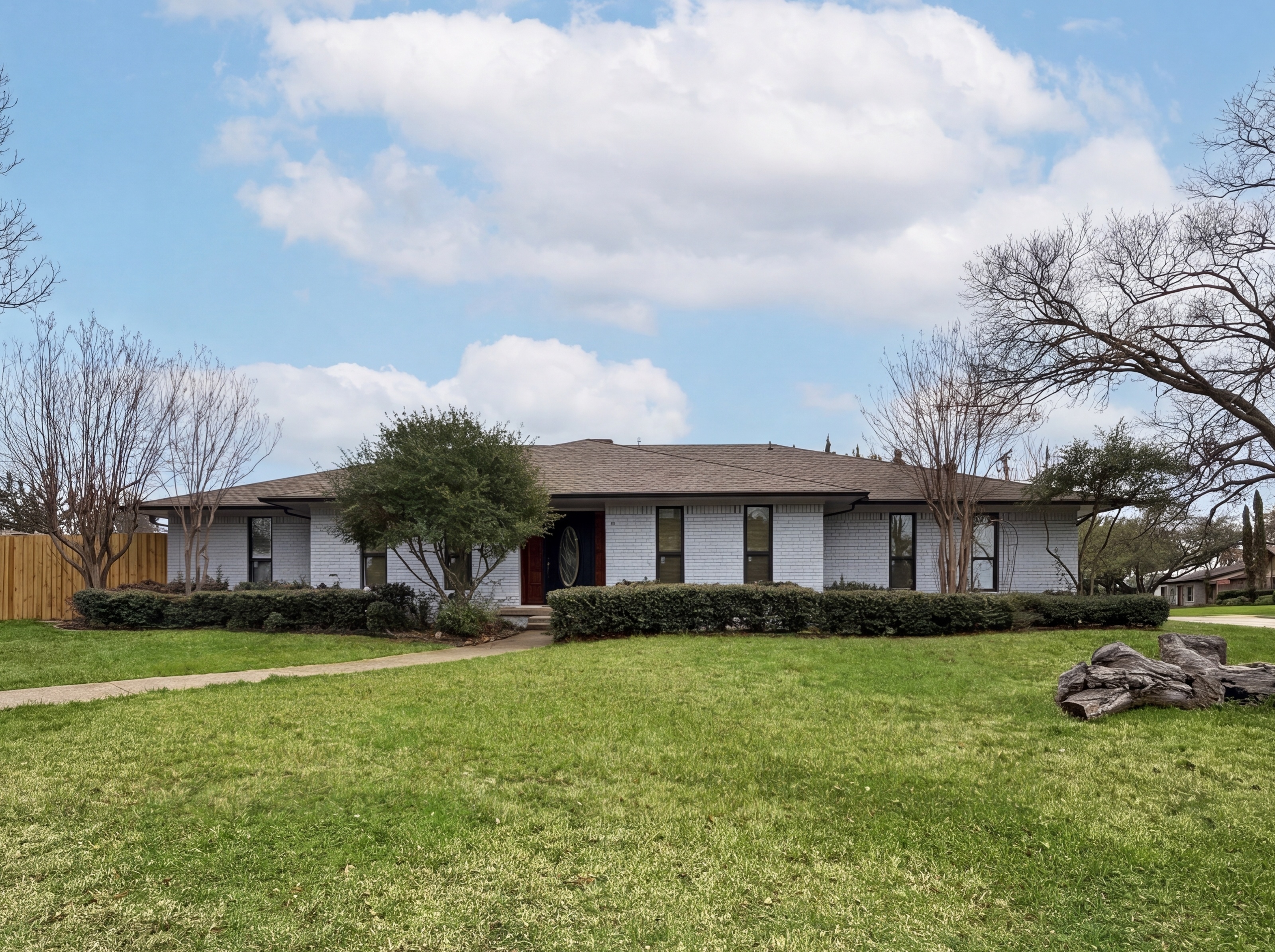 1702 Iroquois Dr, Garland as-is